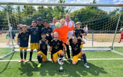 E-1-Junioren gewinnen den Meckle Cup